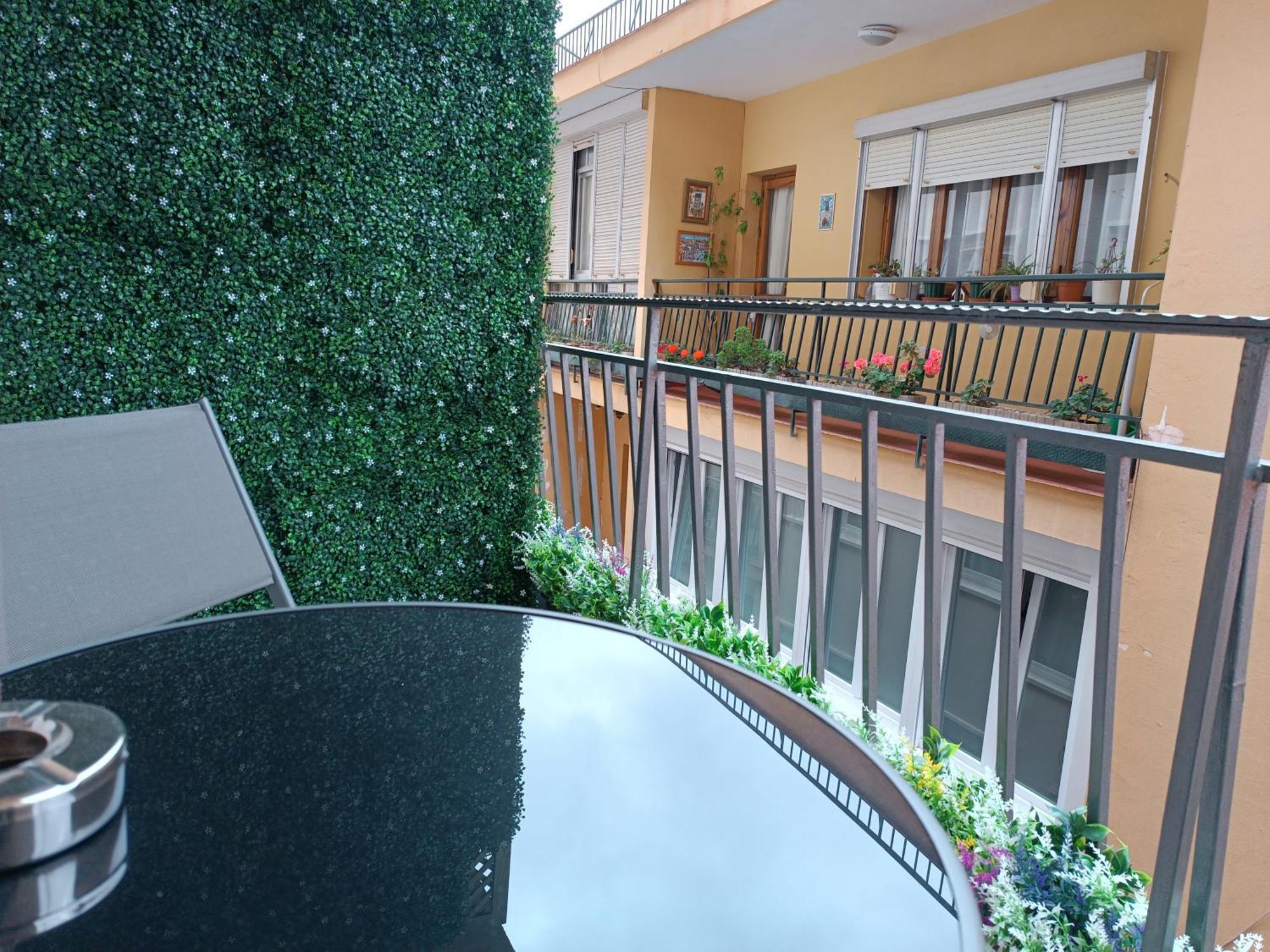 Alojamiento Beethoven Luxury Малага Экстерьер фото
