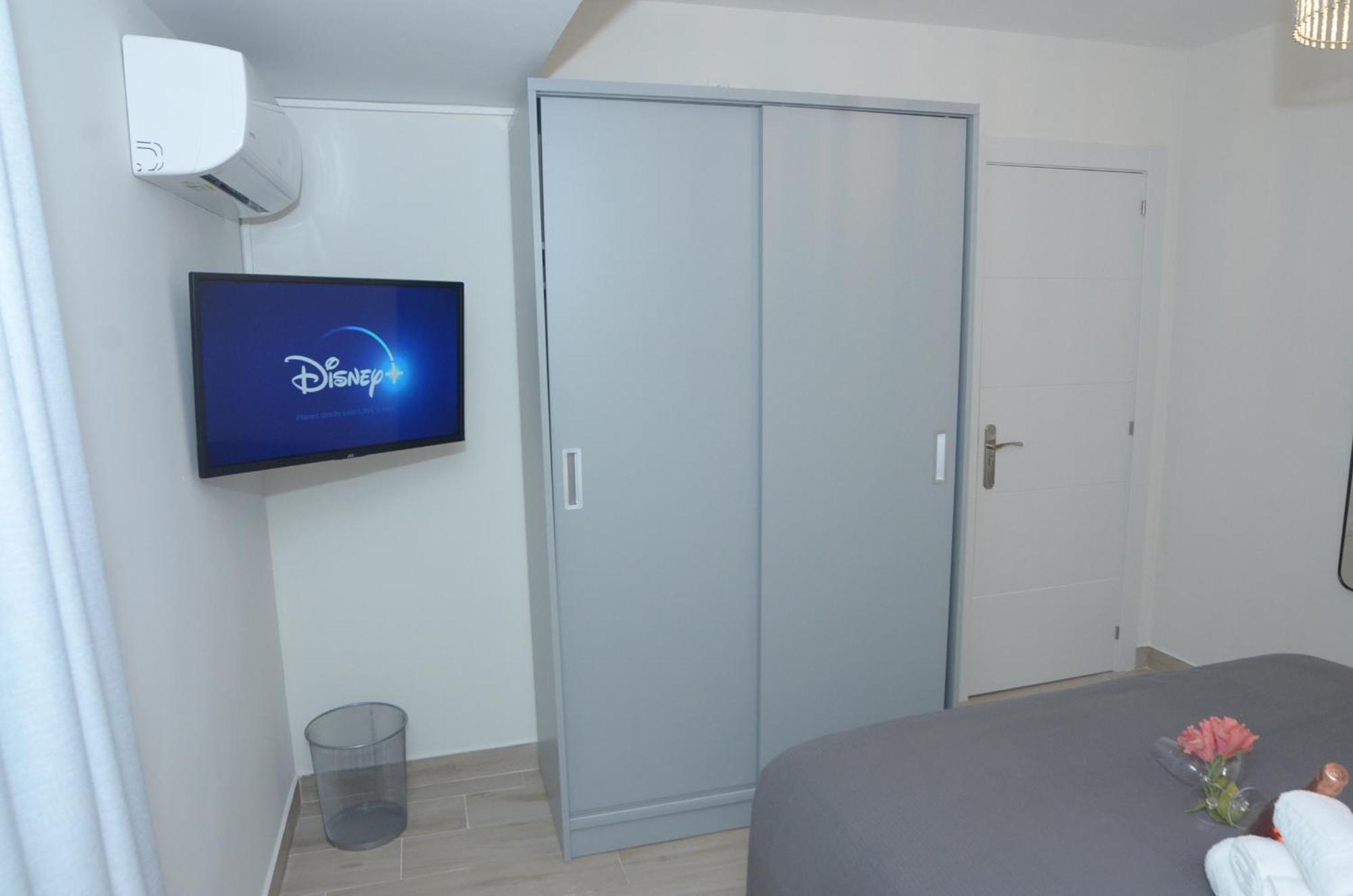 Alojamiento Beethoven Luxury Малага Экстерьер фото